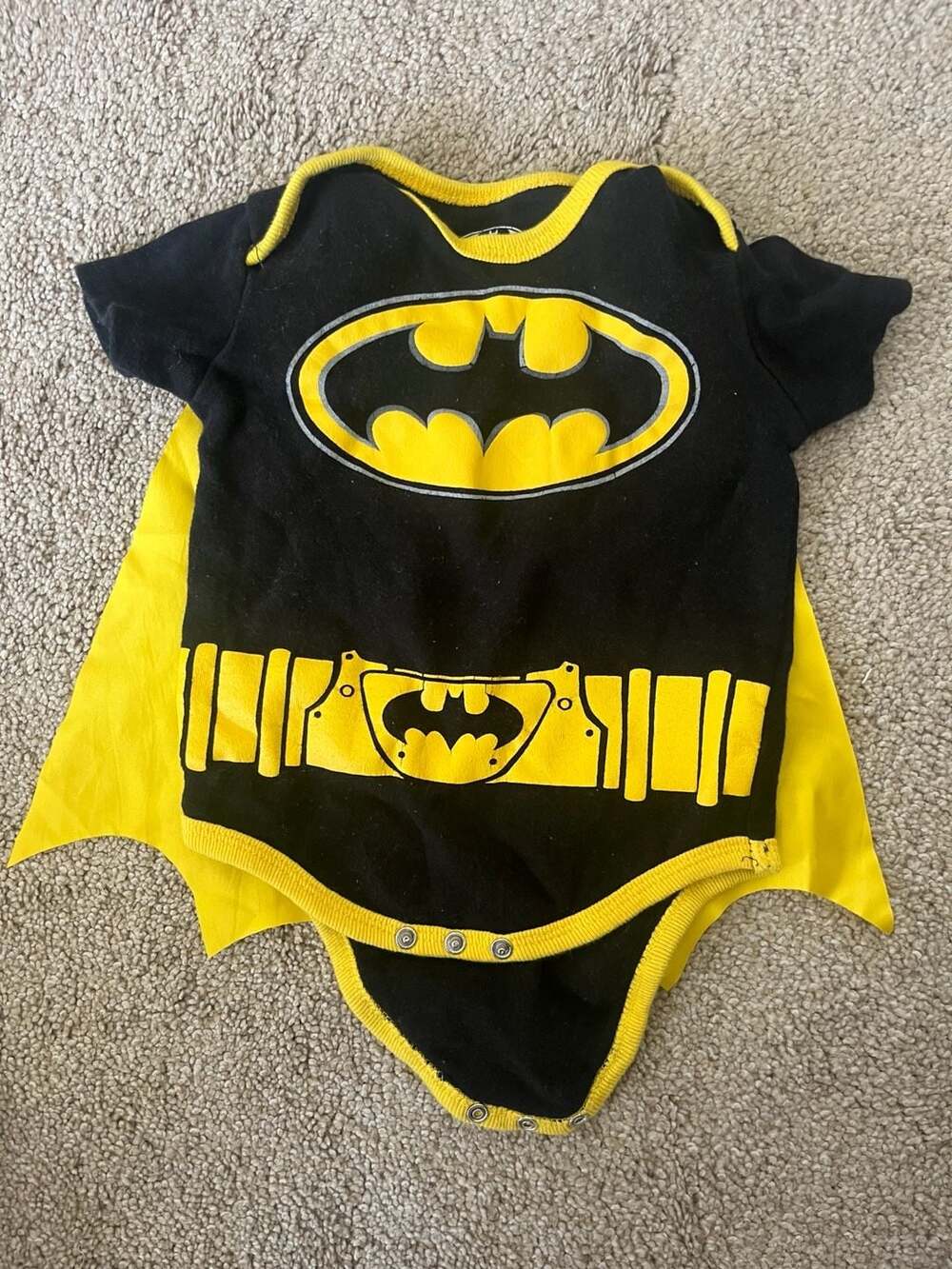 Batman onsie Size 3-6M with Detachable Cape